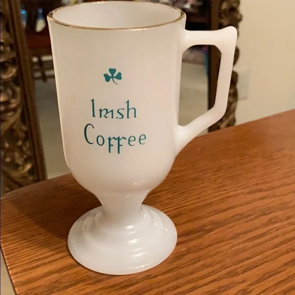☘️‎ Vintage Milk glass “Irish coffee” mug ☘️